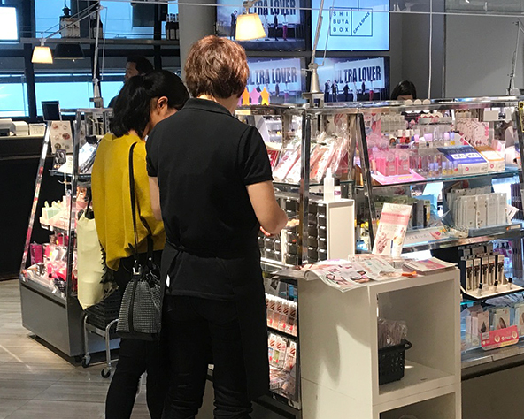 地方ショッピングセンターなどでのイベント、キャラバン活動